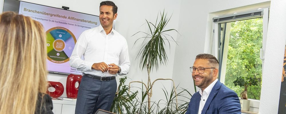 Sergej Bauer Vermögensberater Vermögensberatung Sarstedt Hannover Neustadt Burgdorf Langenhagen Laatzen Tobias Kloß
